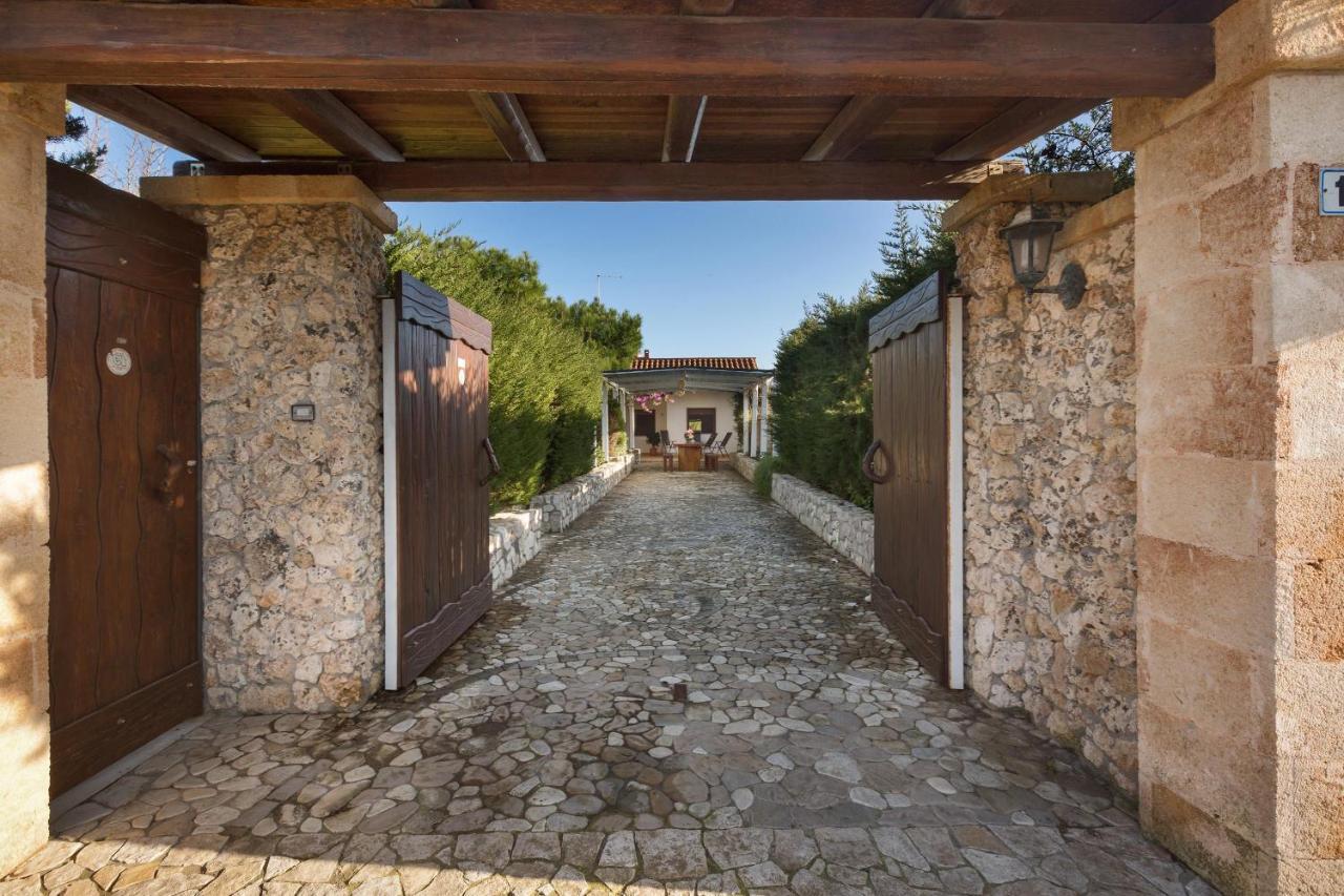 Villetta Spiaggia Bella By Barbarhouse Torre Rinalda Exterior photo